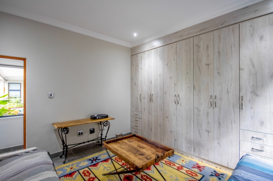 3 Bedroom Property for Sale in WestLake Country Safari Estate North West